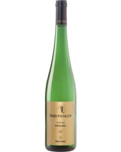 Riesling Smaragd von den Terrassen QbA mit Prädikat aus der Wachau
